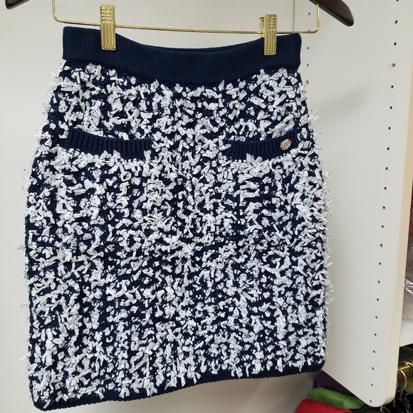 CHANEL Dresses & Skirts - CHANEL Navy and White Boucle Shag Fringe Skirt